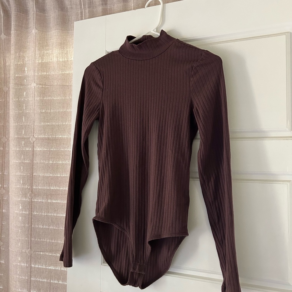 Women's Long-Sleeve Ribbed Mock Neck Bodysuit - Dark Purple - S